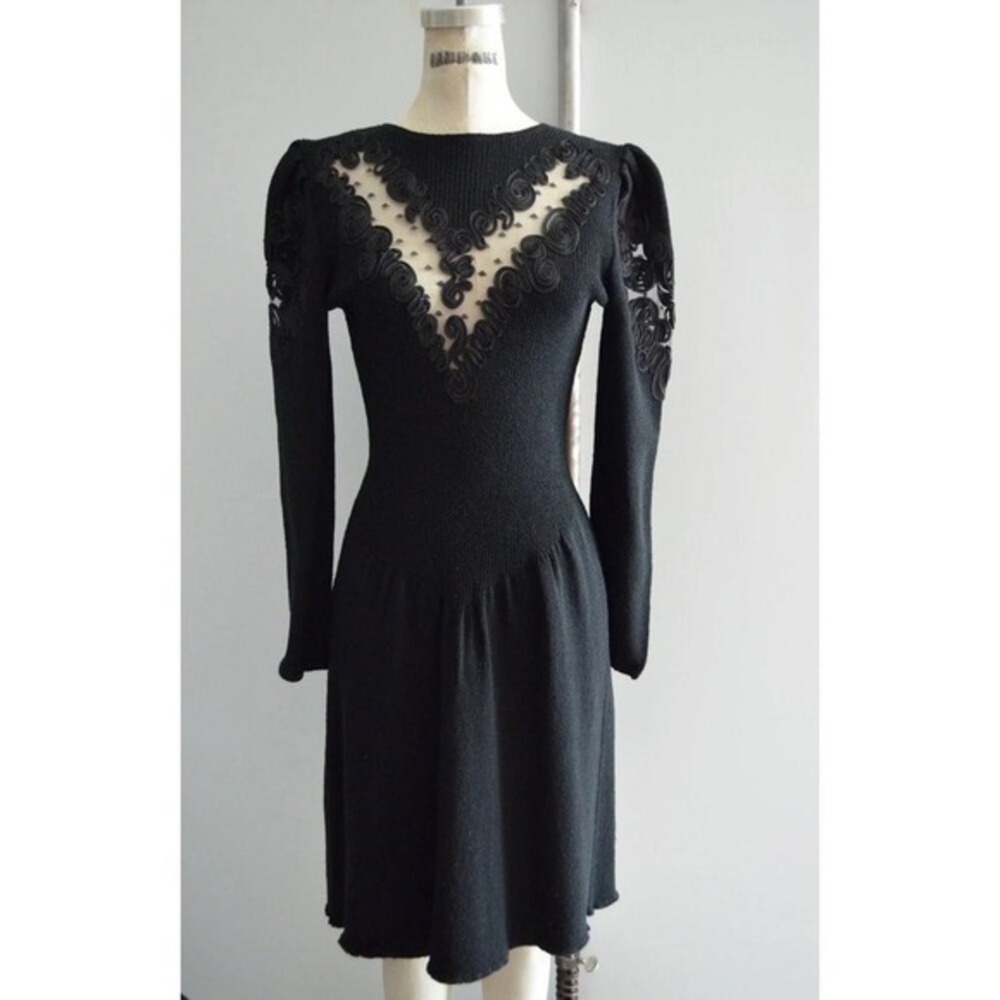 Vintage Pat Sandler Wellmore Black Santana Knit Bead Puff Sleeve Dynasty